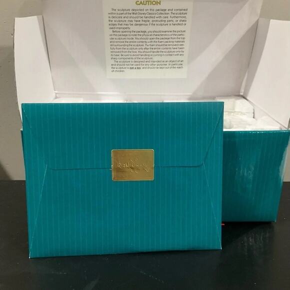 Winnie the Pooh Disney Vintage Walt Disney Classics Collections Ornament NEW - Picture 11 of 13